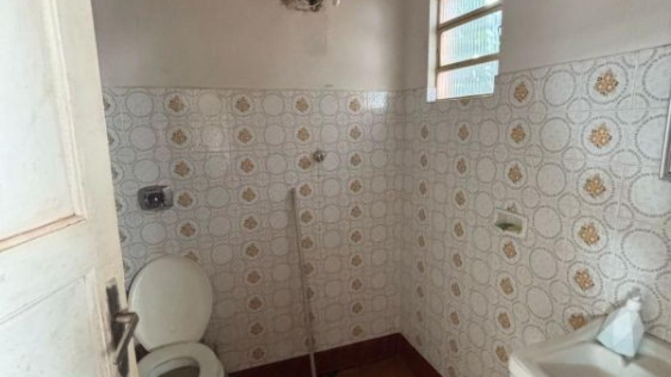 CASA NA Vila Palhares em Assis