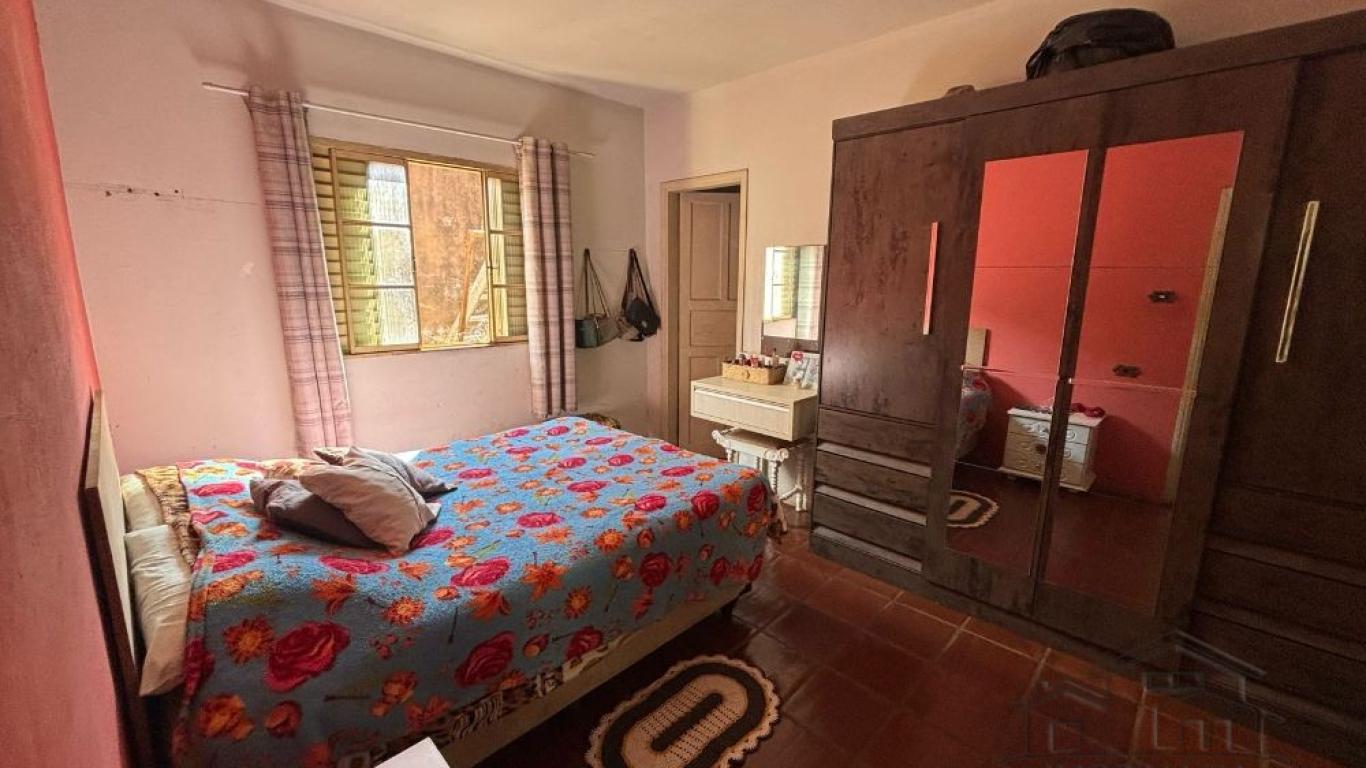 CASA NA Vila Palhares em Assis