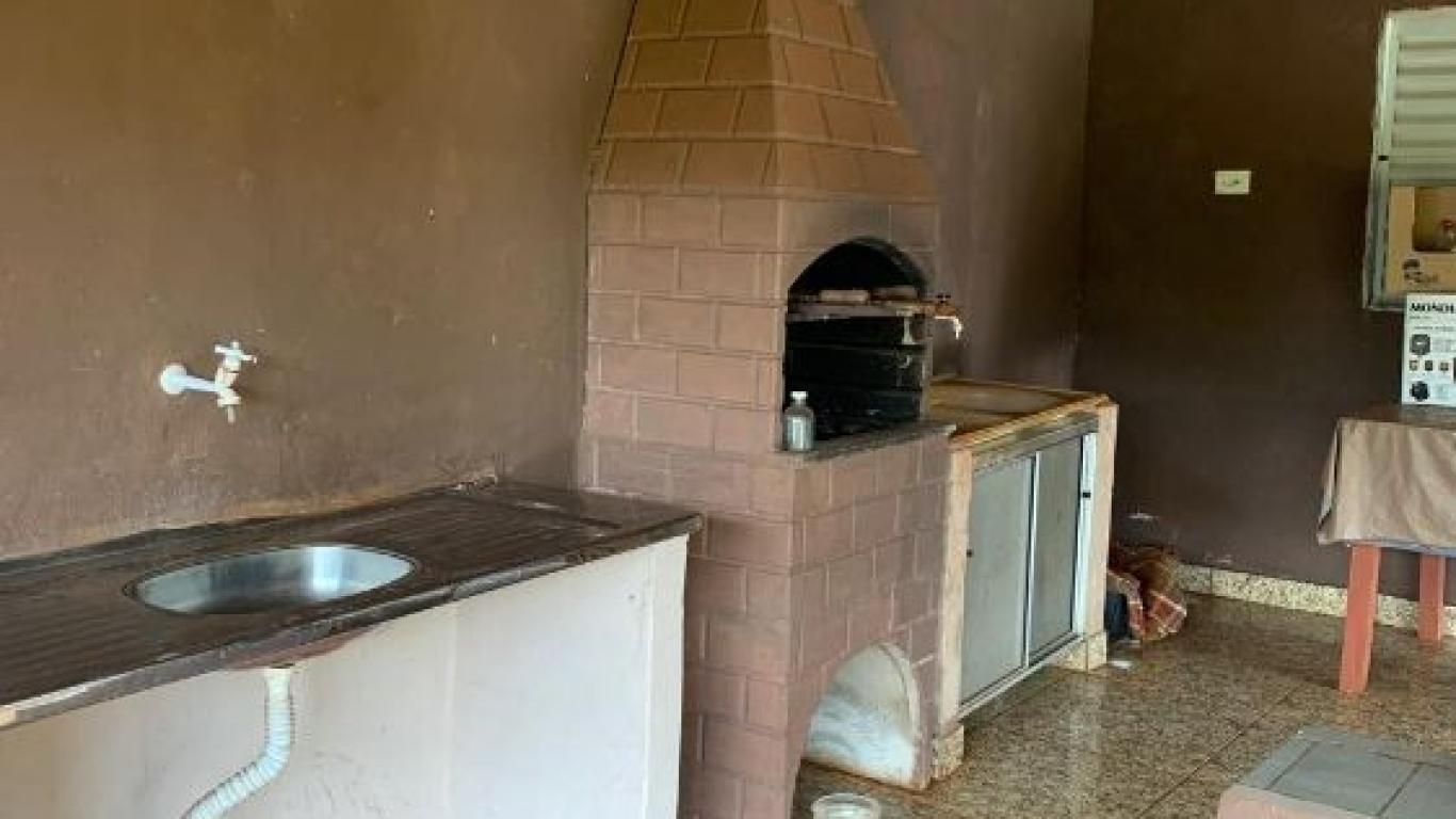 CASA NA ÁGUA DA PINGA em ASSIS