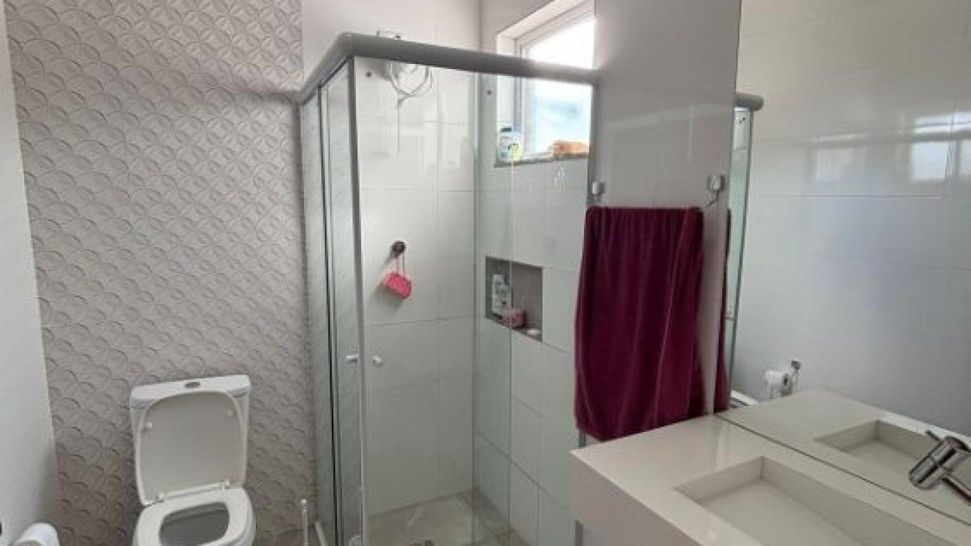 CASA NA Vila Tênis Clube em Assis
