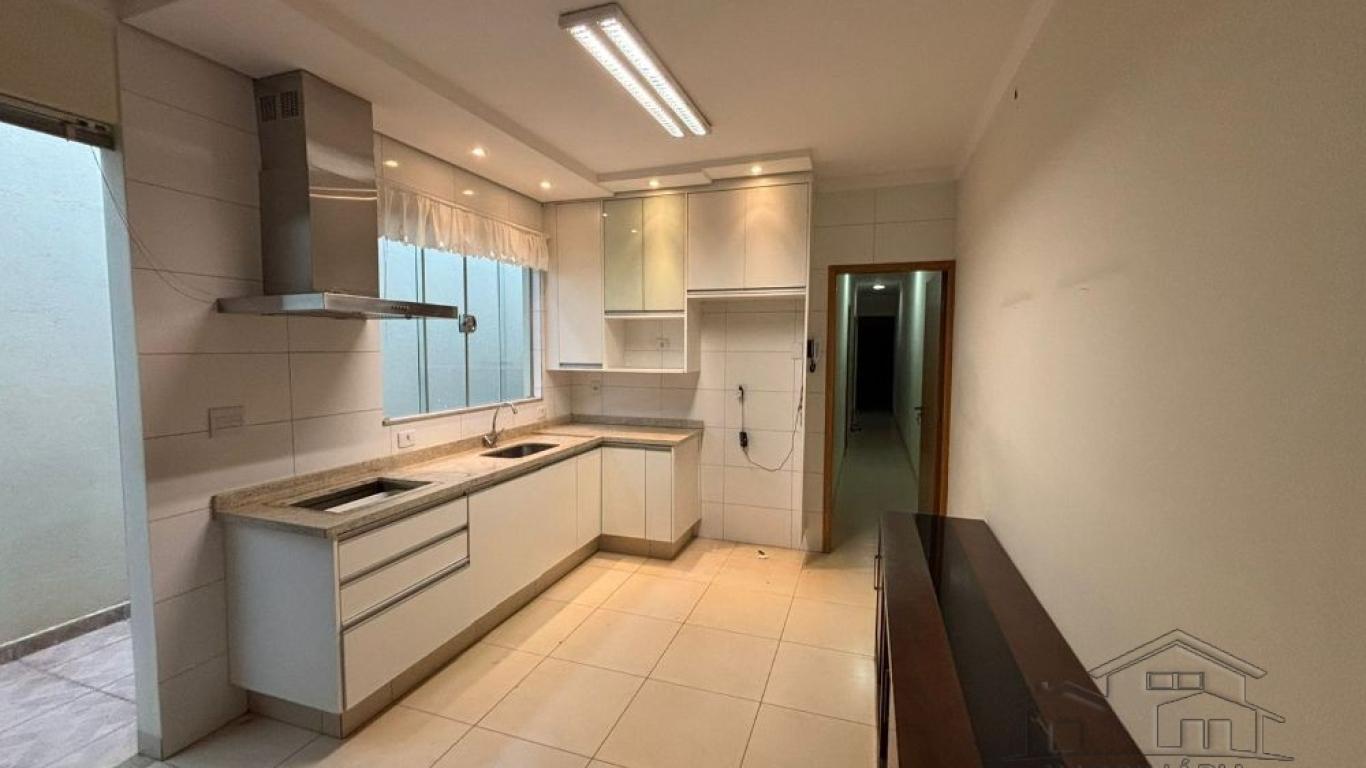 CASA NA Centro em Assis