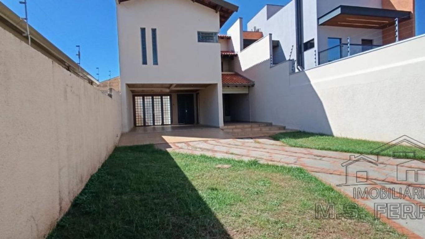 CASA NA Centro em Assis