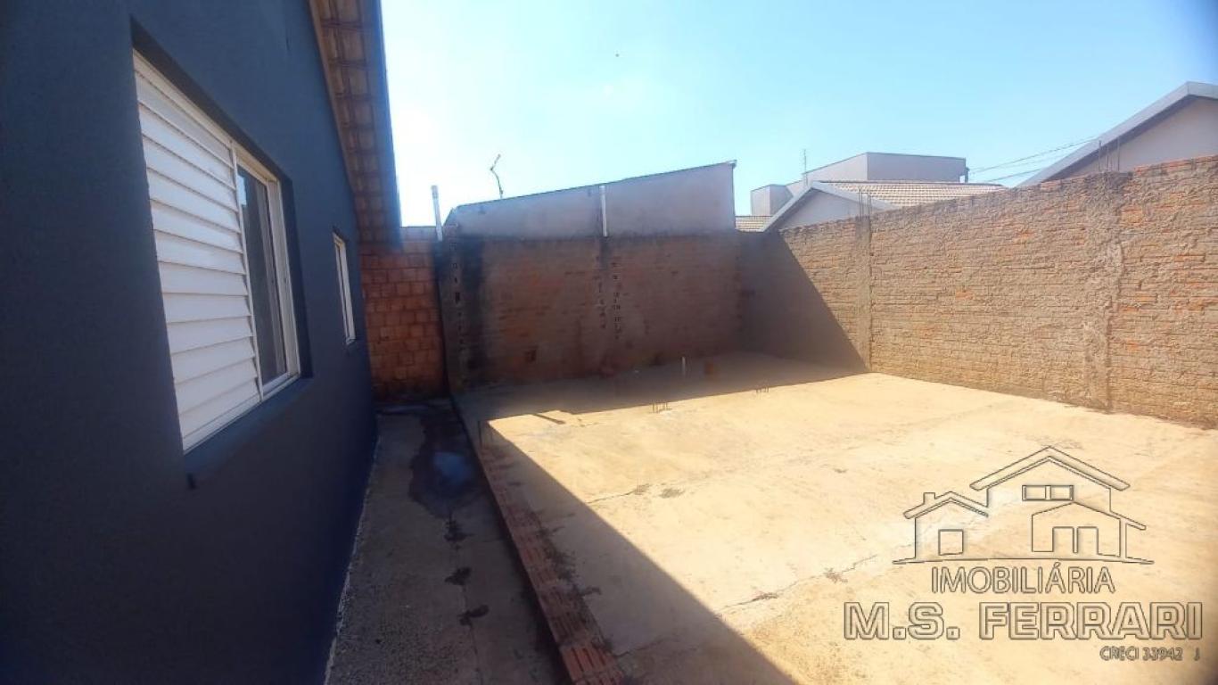 CASA NA VILA BELA em ASSIS