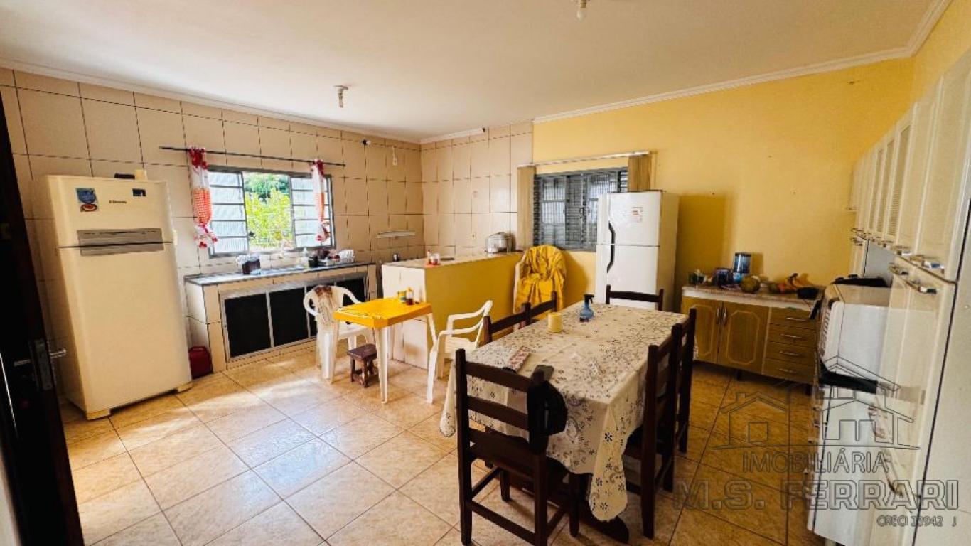 CHÁCARA NA Vila Ouro Verde em Assis