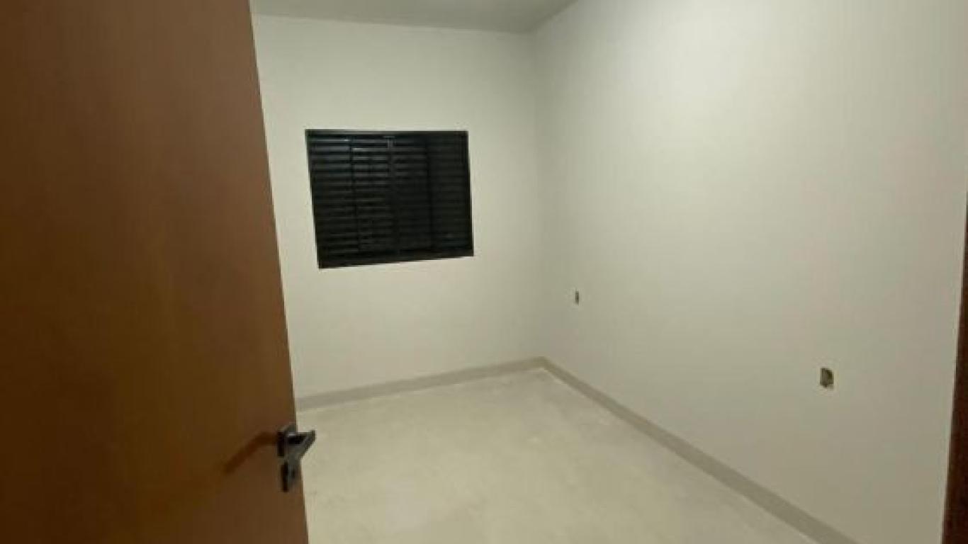 CASA NO Parque Universitário em Assis