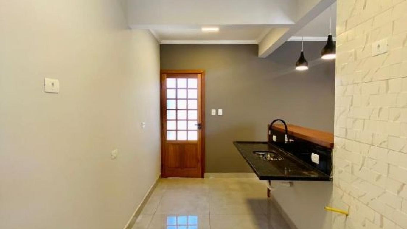CASA NA Vila Nova Florínea em Assis