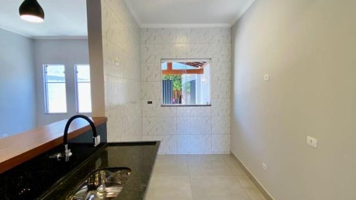CASA NA Vila Nova Florínea em Assis