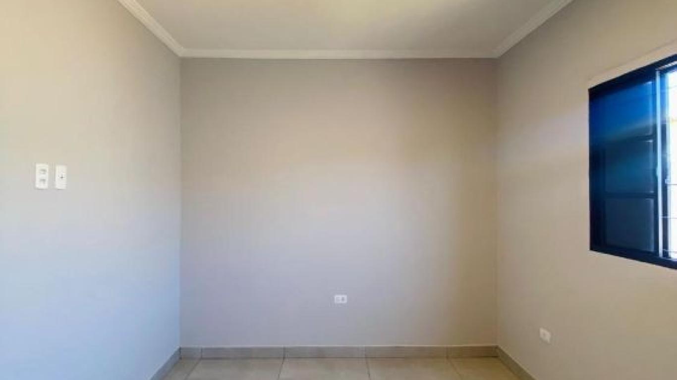 CASA NA Vila Nova Florínea em Assis