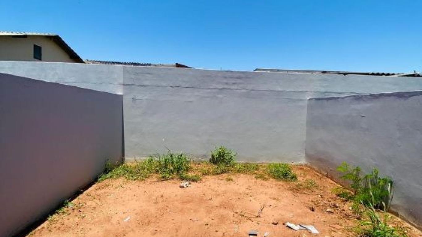 CASA NA Vila Nova Florínea em Assis