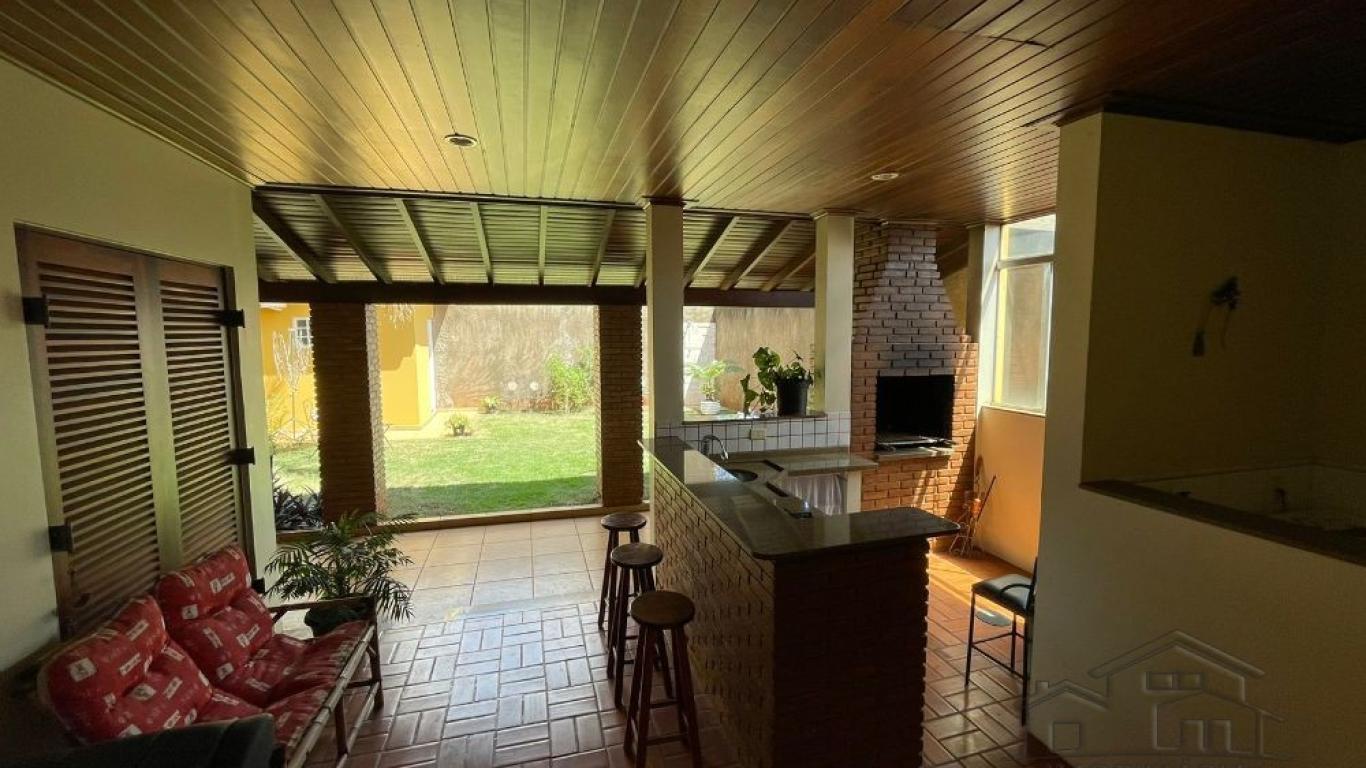 CASA NO Jardim Morumbi em Assis