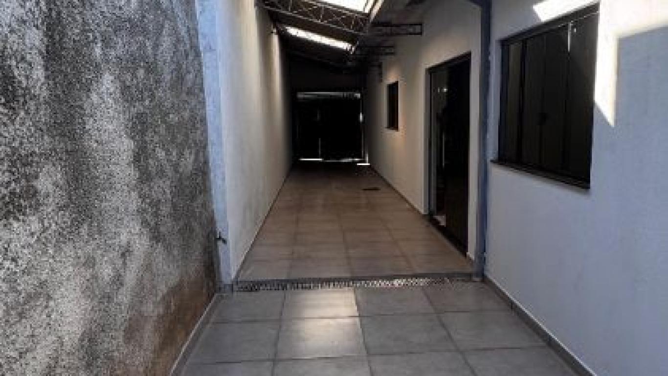 CASA NO Parque Universitário em Assis