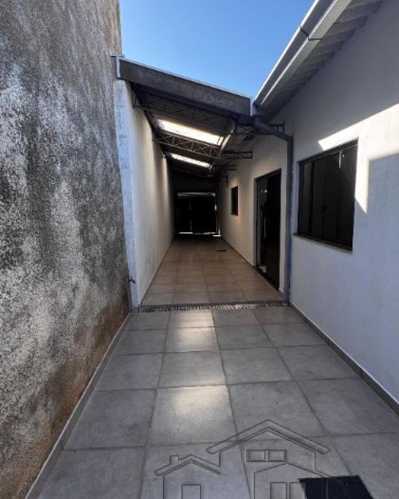 CASA NO Parque Universitário em Assis