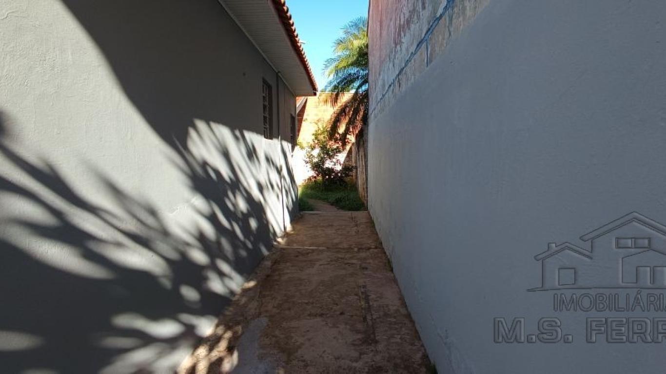 CASA NA Vila Fiuza em Assis