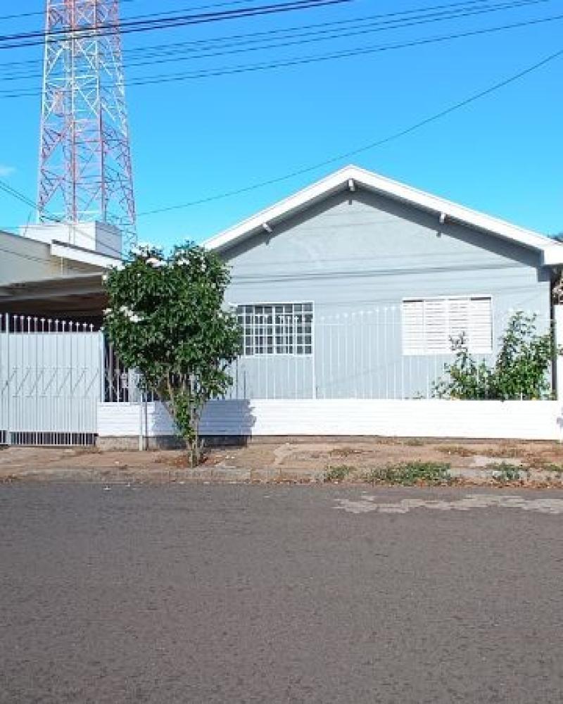 CASA NA Vila Fiuza em Assis