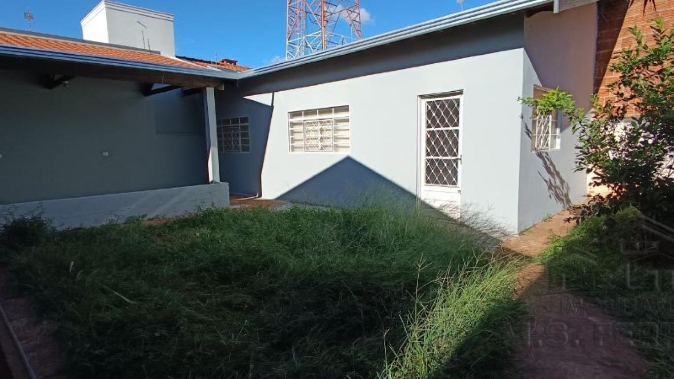 CASA NA Vila Fiuza em Assis