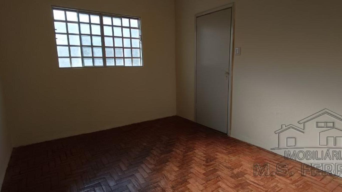 CASA NA Vila Fiuza em Assis