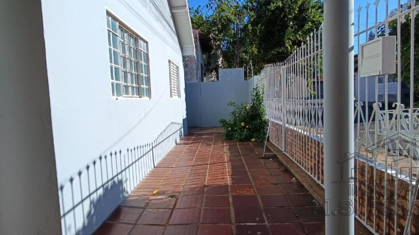 CASA NA Vila Fiuza em Assis