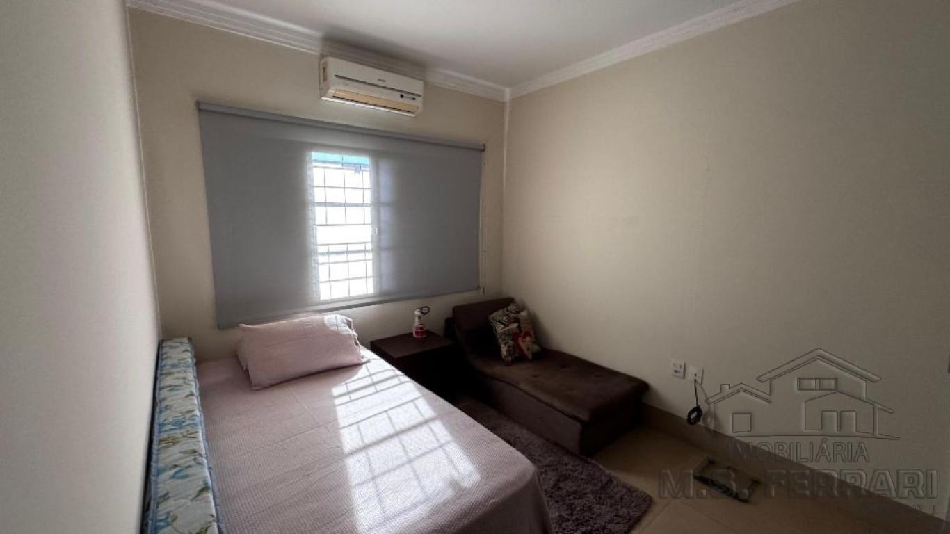 CASA NA Vila Ouro Verde em Assis