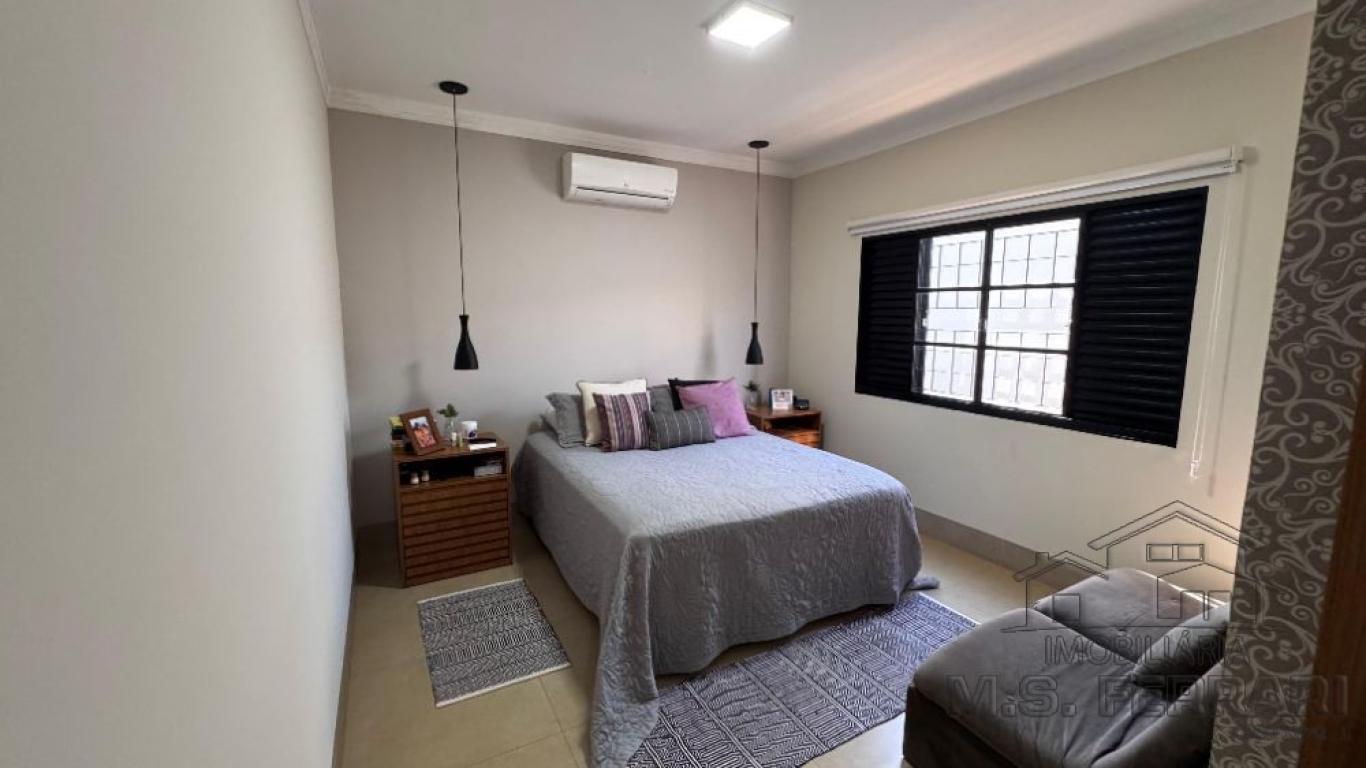 CASA NA Vila Ouro Verde em Assis