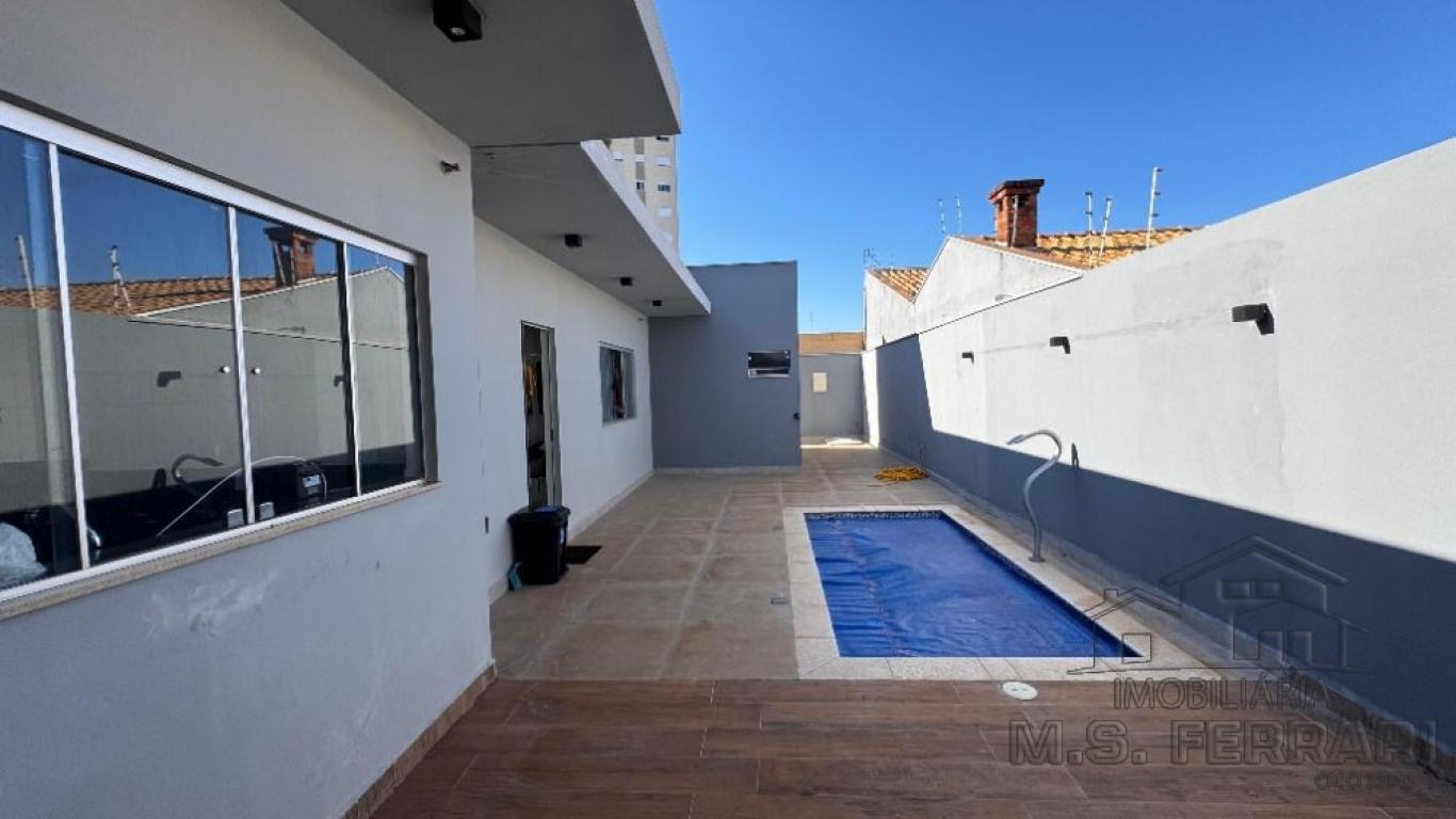 CASA NA Vila Ouro Verde em Assis