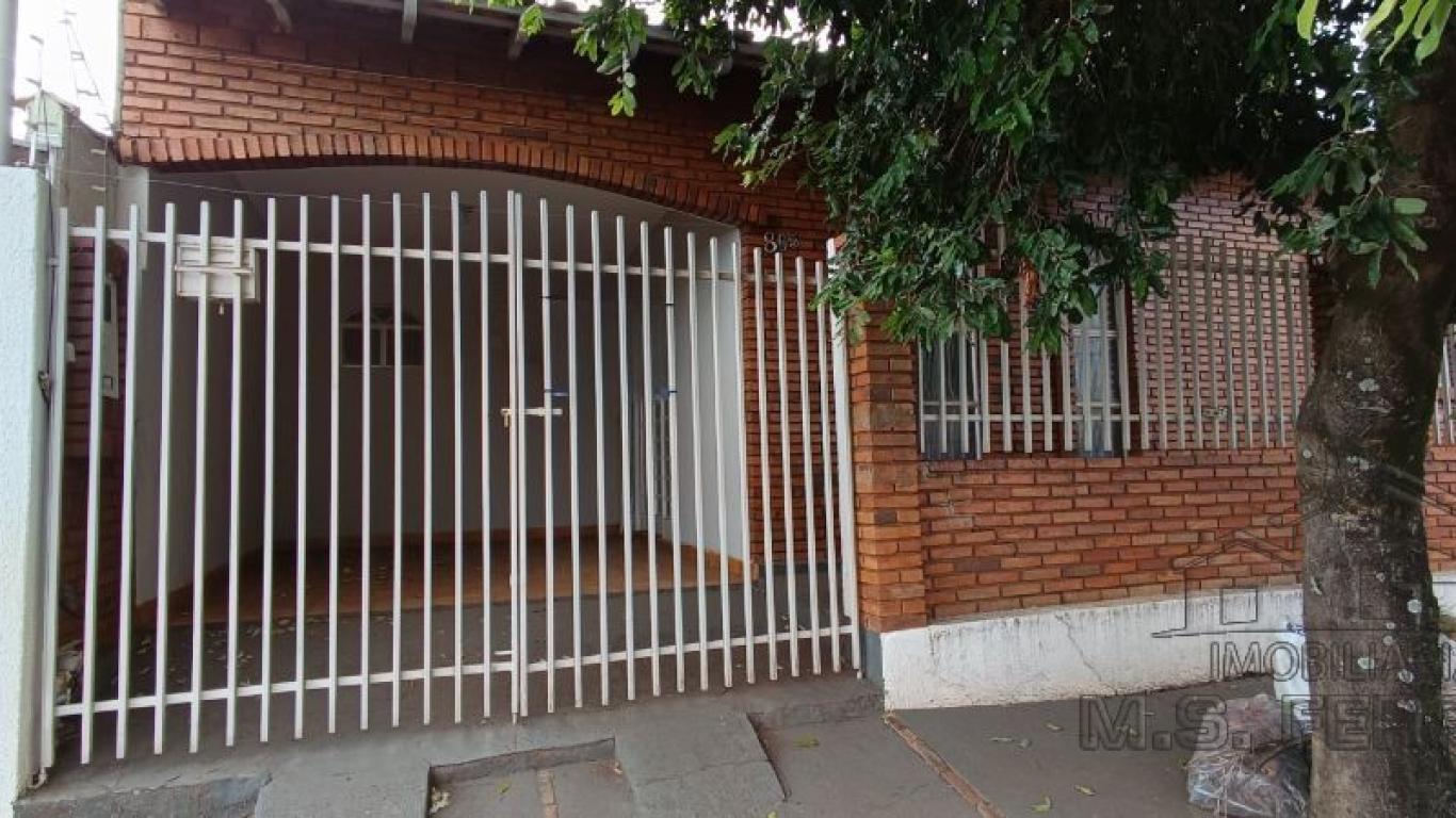 CASA NO Jardim Paulista em Assis