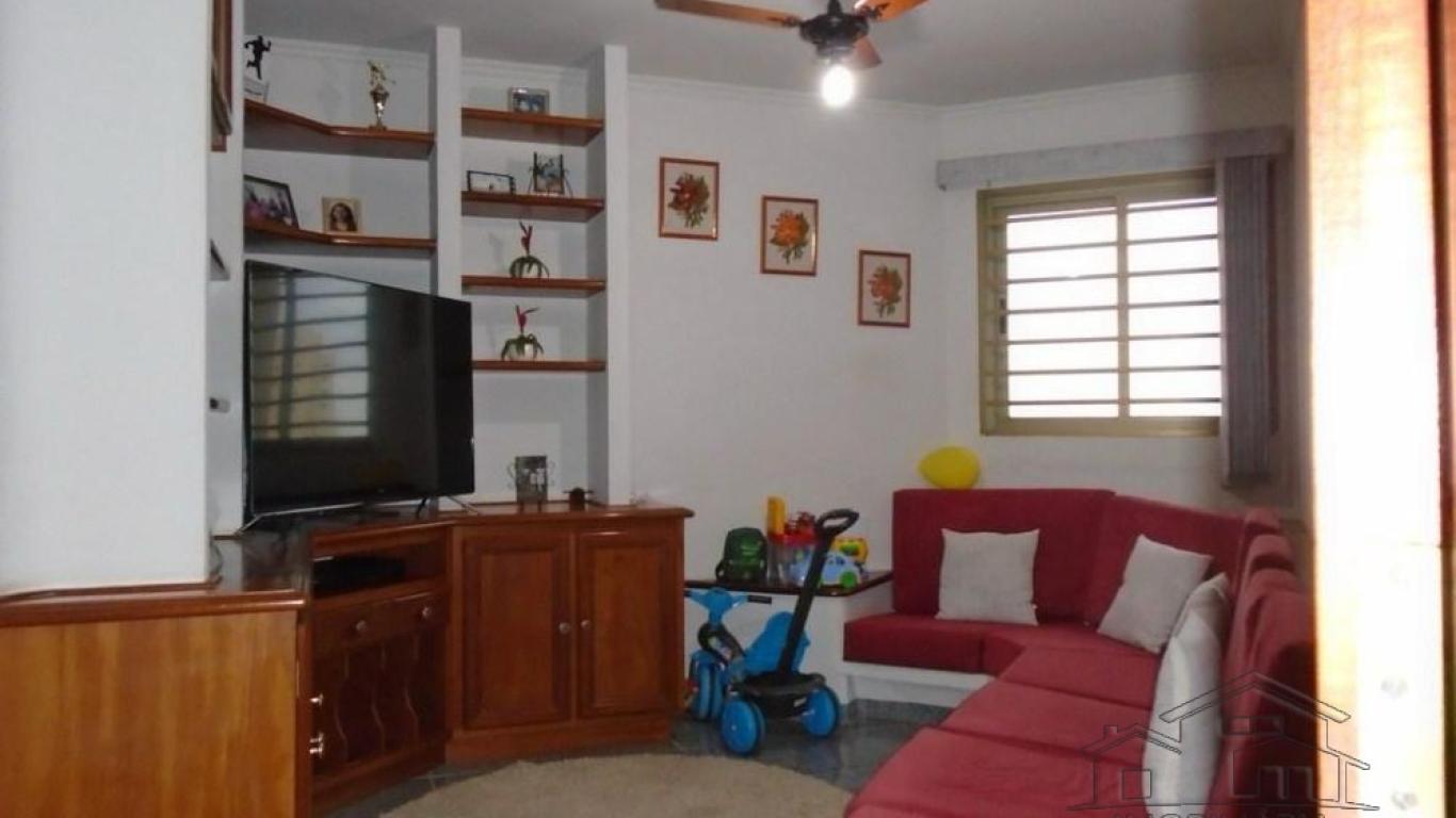 APARTAMENTO NA Centro em Assis