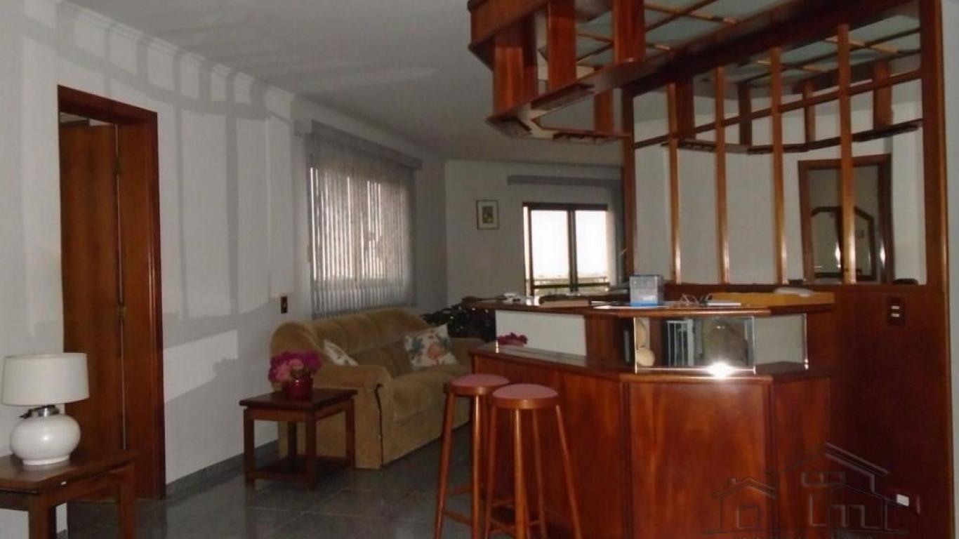 APARTAMENTO NA Centro em Assis