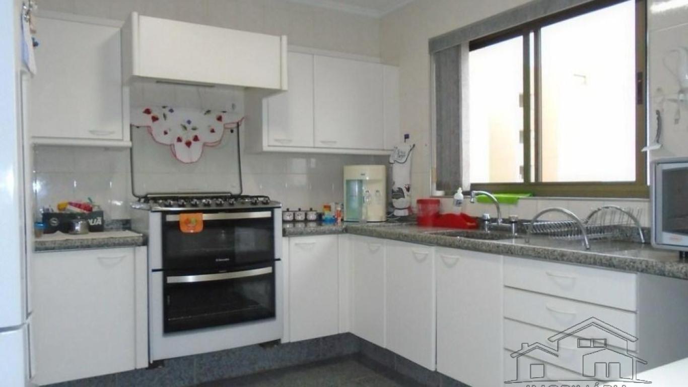 APARTAMENTO NA Centro em Assis
