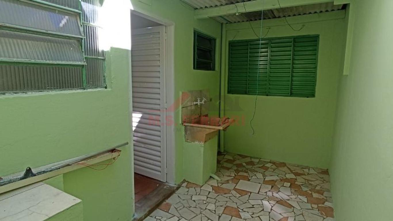 CASA NA Vila Xavier em Assis