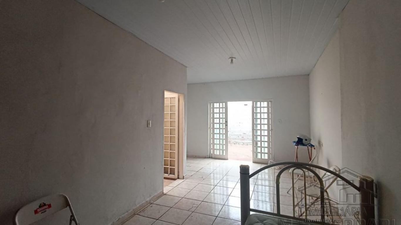 CASA NA Vila Rodrigues em Assis
