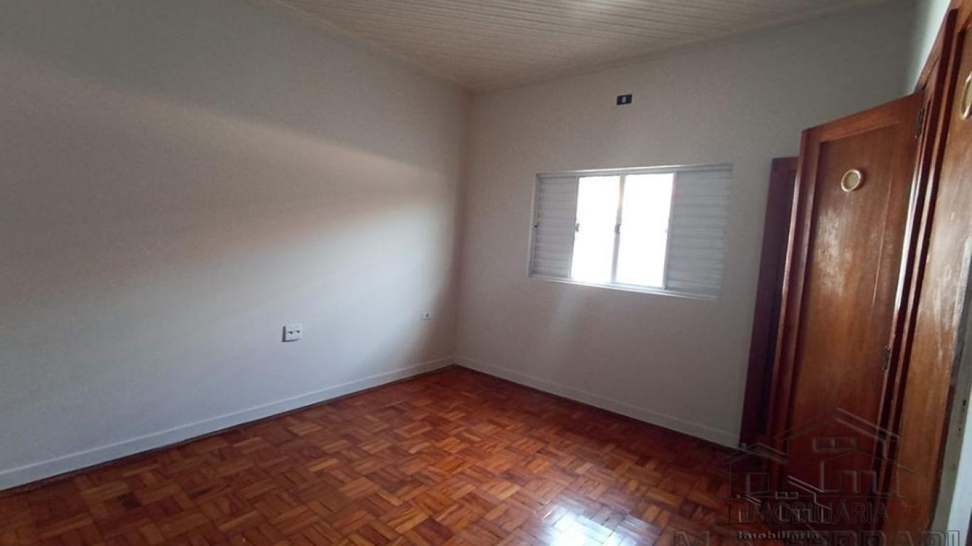 CASA NA Vila Glória em Assis