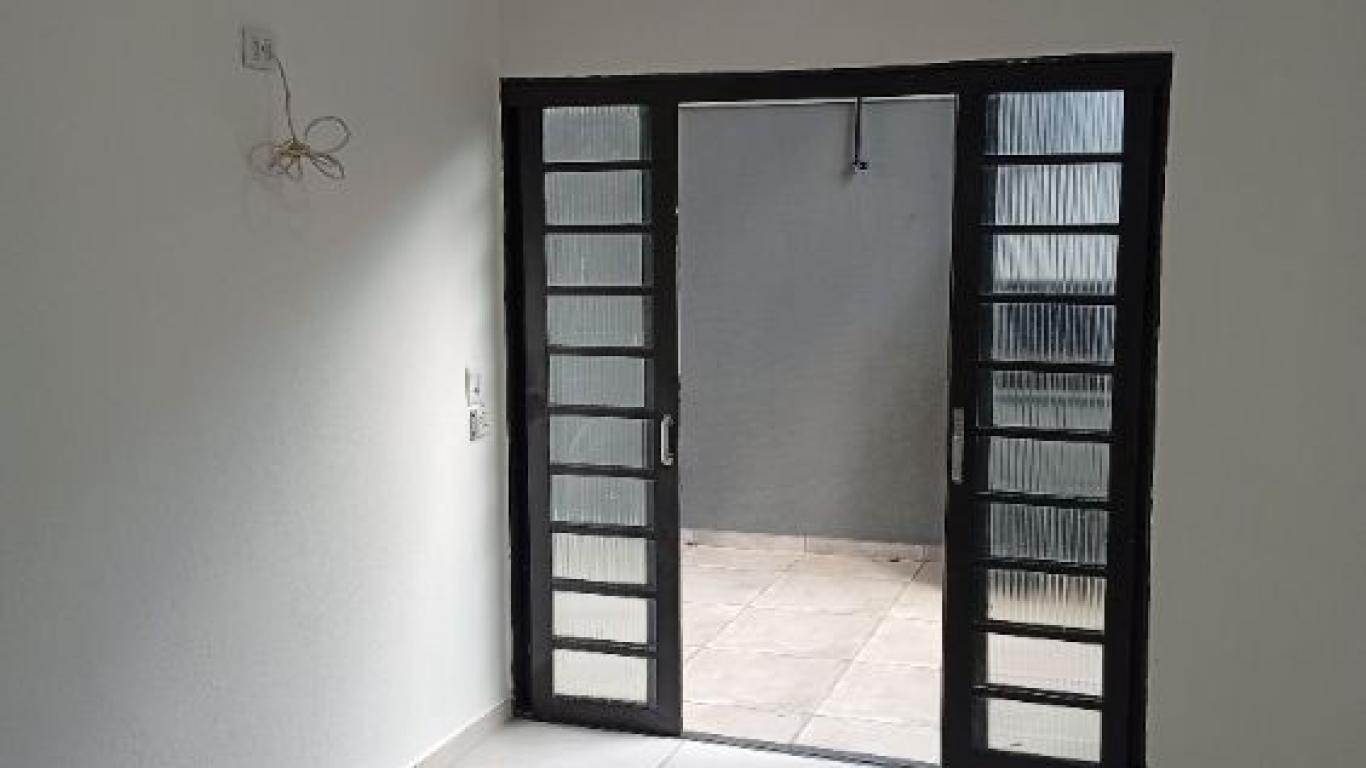 CASA NA Vila Carvalho em Assis