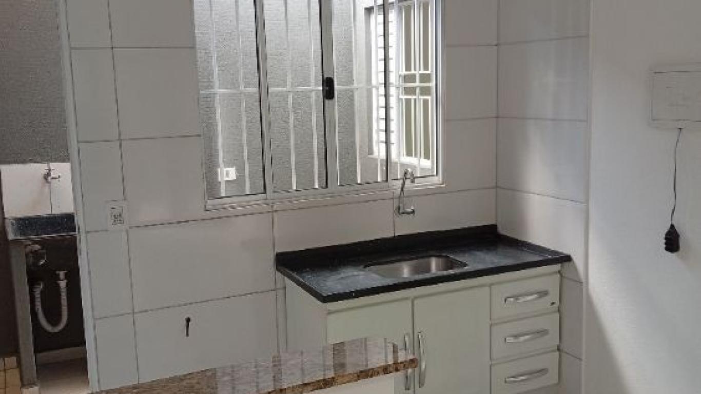 CASA NA Vila Carvalho em Assis