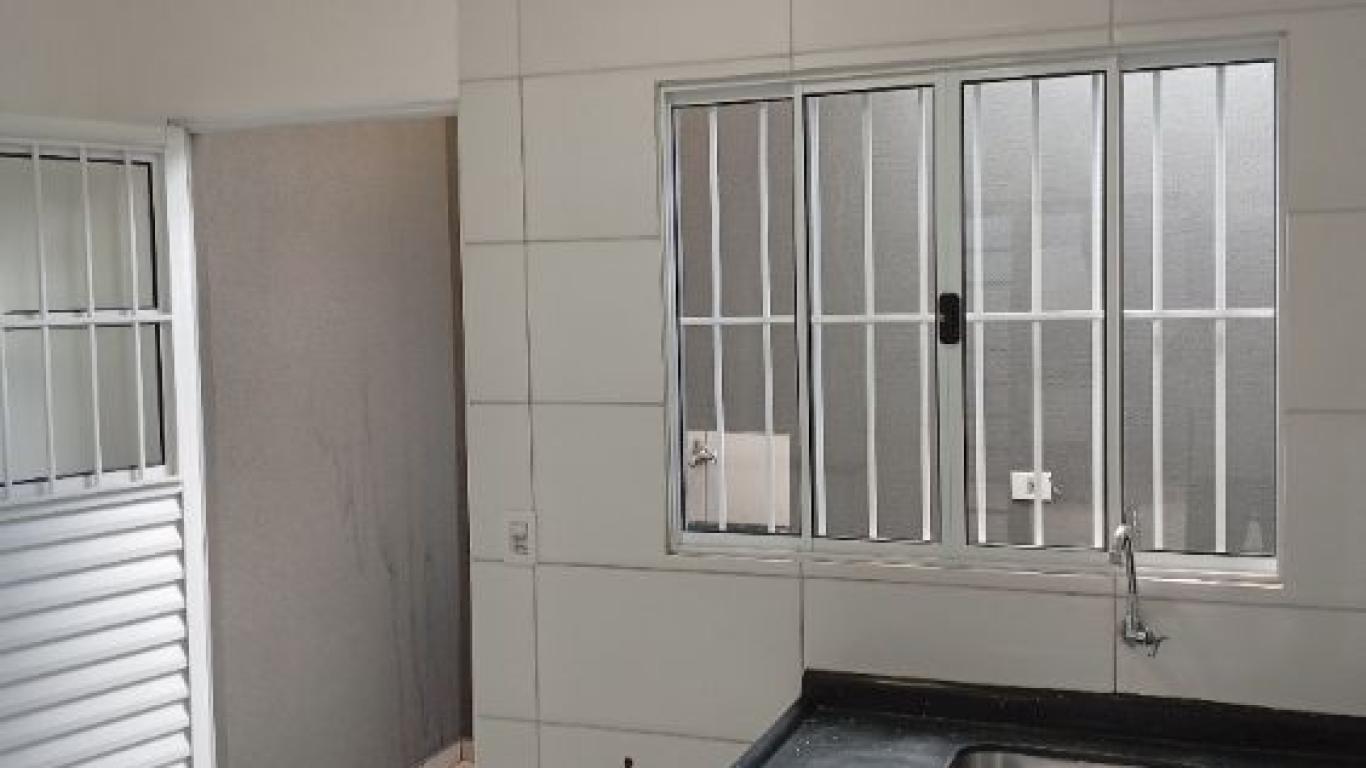 CASA NA Vila Carvalho em Assis