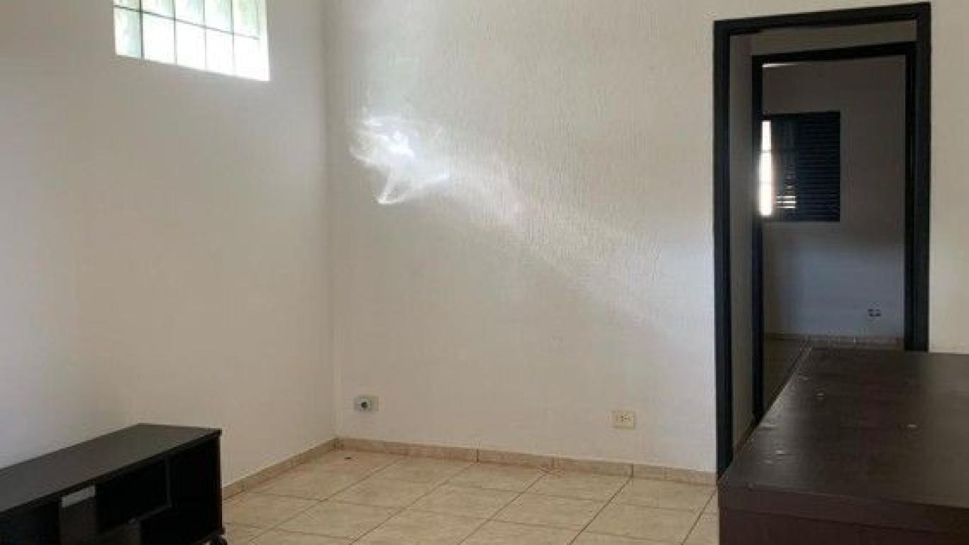 CASA NO San Fernando Valley em Assis