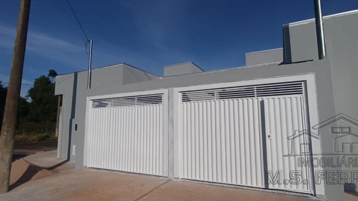 CASA NA Vila Tênis Clube em Assis
