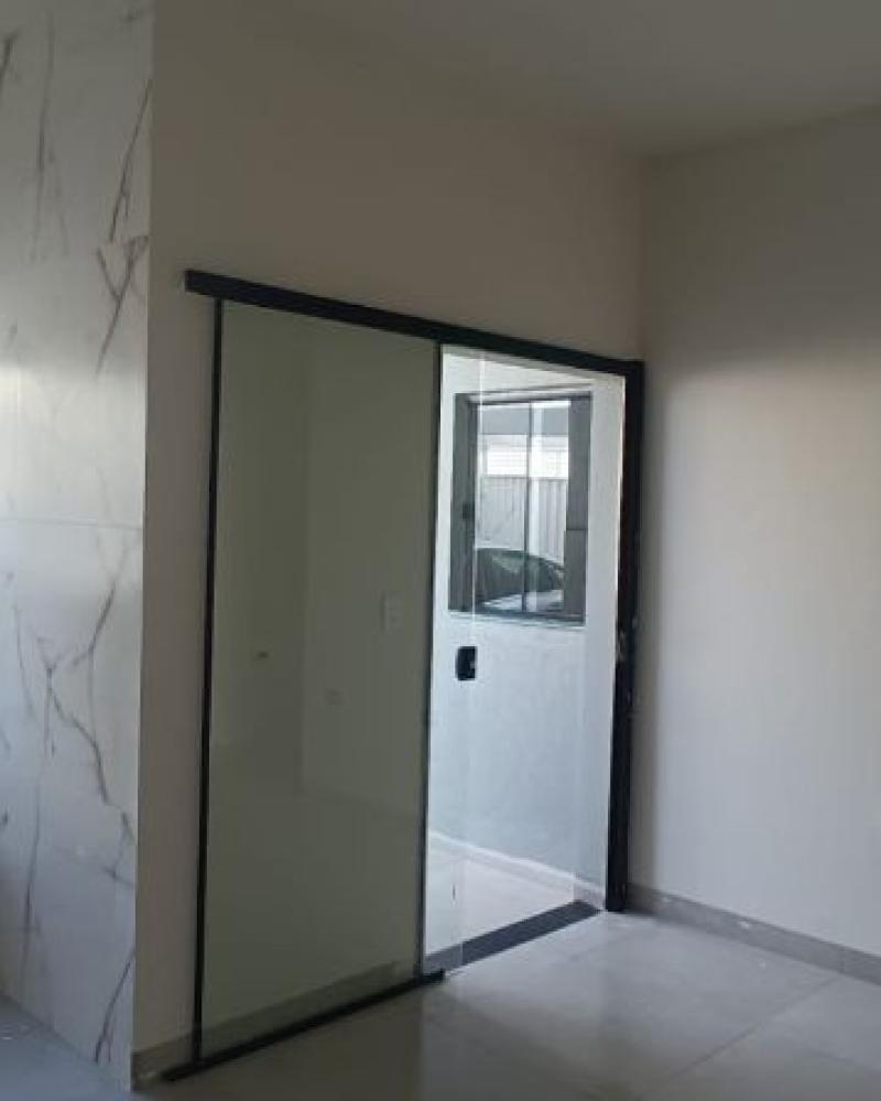 CASA NA Vila Tênis Clube em Assis