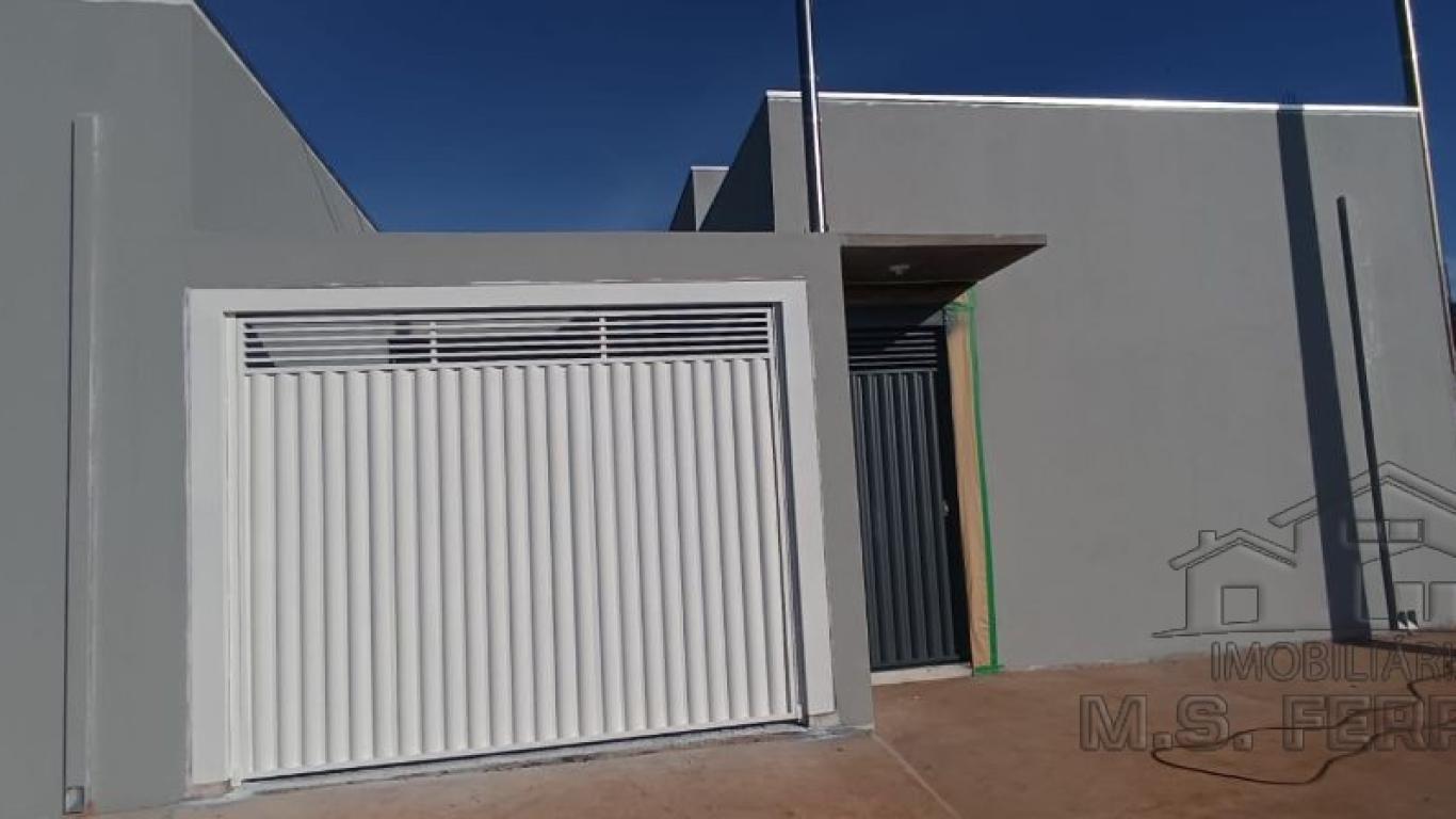 CASA NA Vila Tênis Clube em Assis