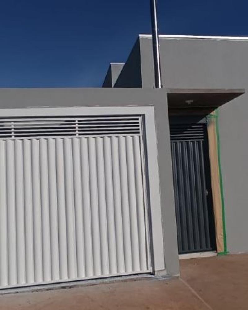 CASA NA Vila Tênis Clube em Assis
