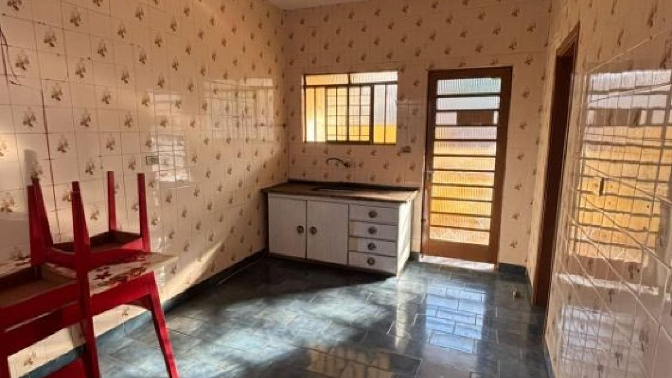 CASA NA Vila Xavier em Assis