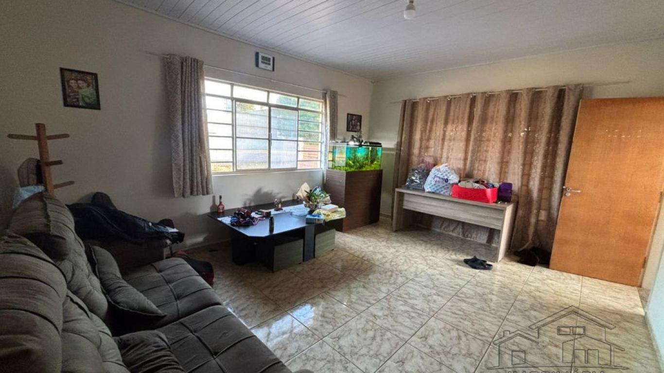 CASA NA Vila Xavier em Assis