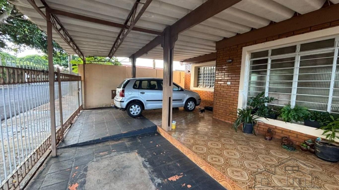 CASA NA Vila Xavier em Assis