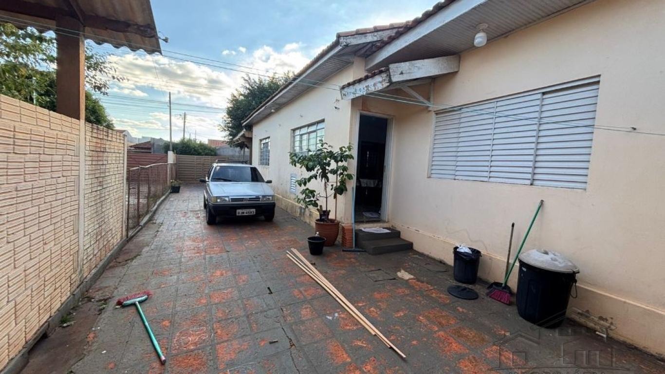 CASA NA Vila Xavier em Assis