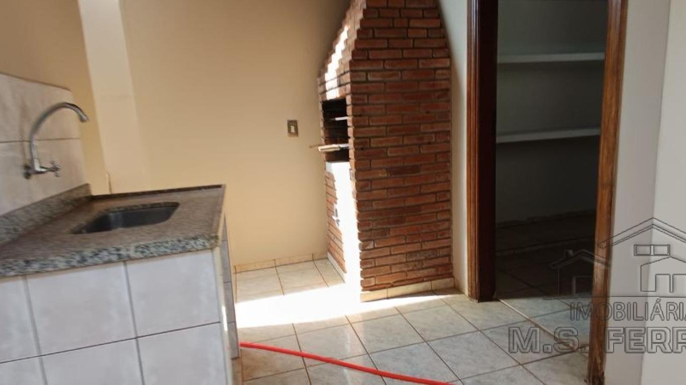 CASA NO Jardim Europa em Assis