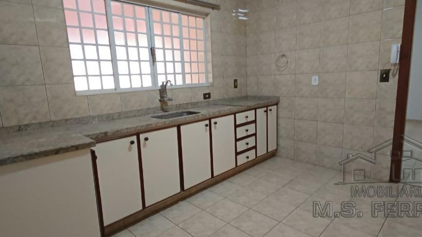 CASA NO Jardim Europa em Assis