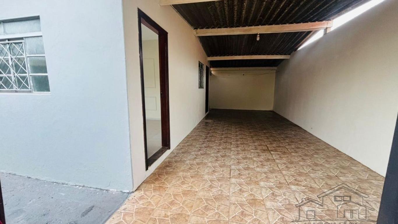CASA NA Vila Operária em Assis