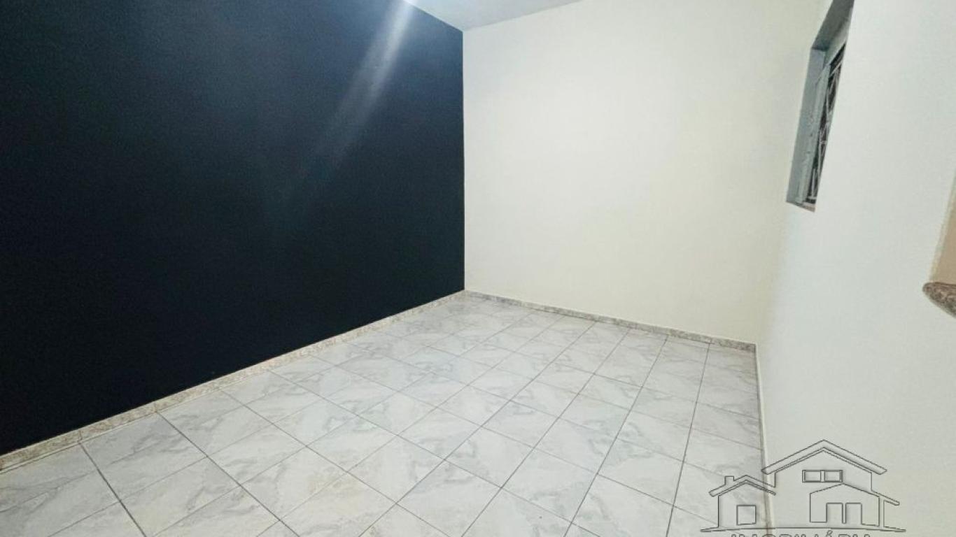 CASA NA Vila Operária em Assis