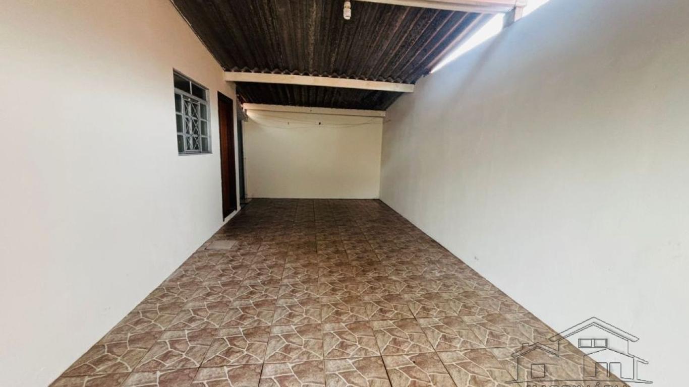 CASA NA Vila Operária em Assis