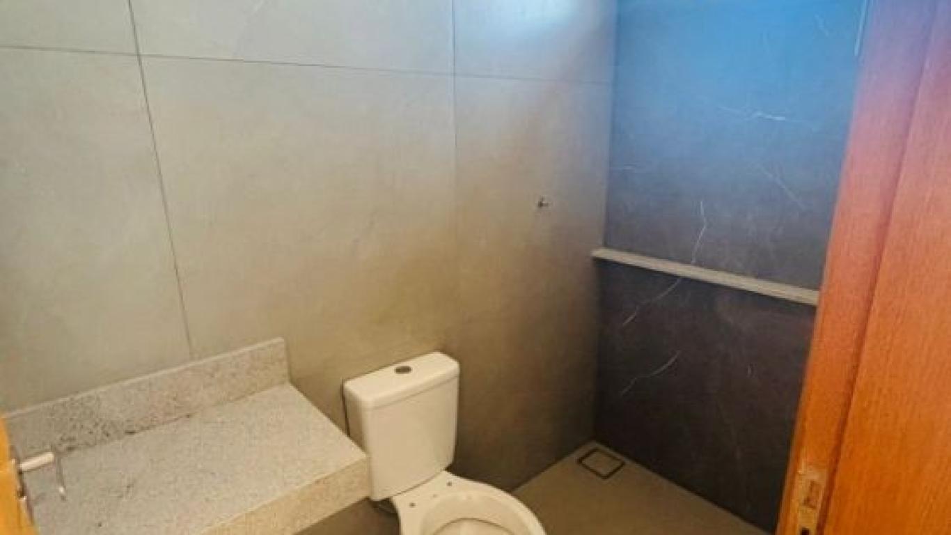 CASA NO JARDIM VENEZA em Assis
