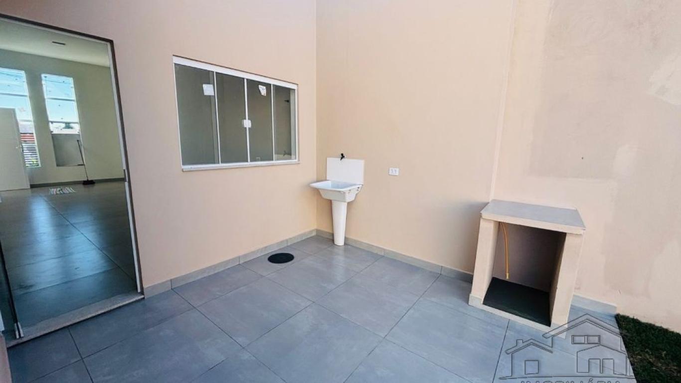 CASA NO JARDIM VENEZA em Assis